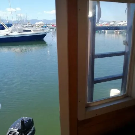 Pretty Homeboat Sant'elmo Πλωτό κατάλυμα