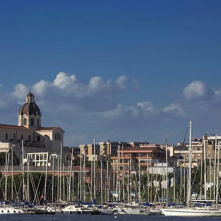 Πλωτό κατάλυμα Pretty Homeboat Sant'elmo